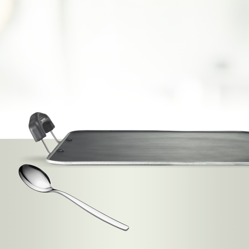 Prestige Aluminium Omega Select Plus Residue Free Non-Stick Heavy Gauge Square Tawa, 30 cm, Black